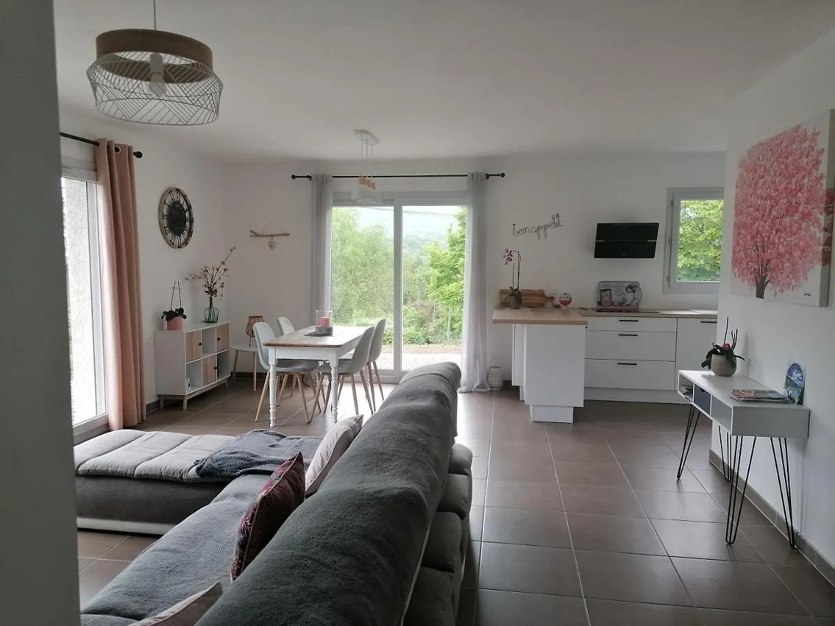 Au Fond Du Village Bassy Ferienhaus